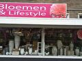 De winkel van Bloemen en Lifestyle aan de Zeeheldenstraat in Winschoten